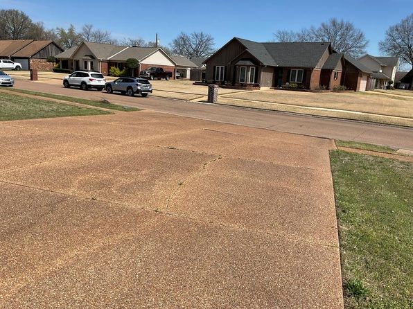 1005 Normandy Dr, West Memphis, AR 72301