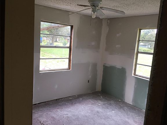 3rd image of 2705 Avenue I