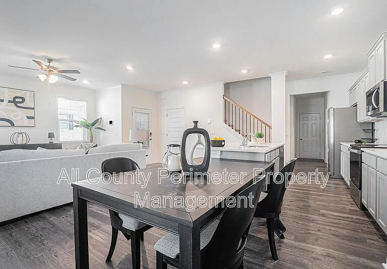 607 Silver Moon Dr — Photo 12