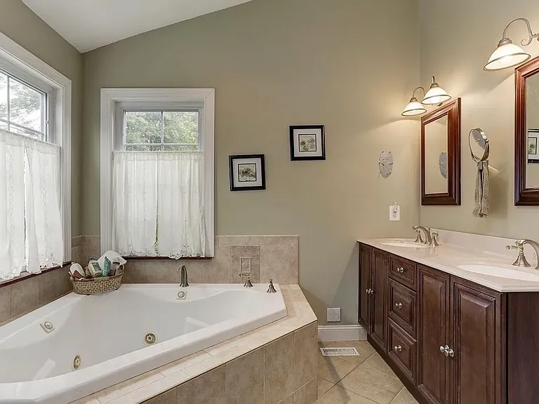 8780 Teresa Ln — Photo 23
