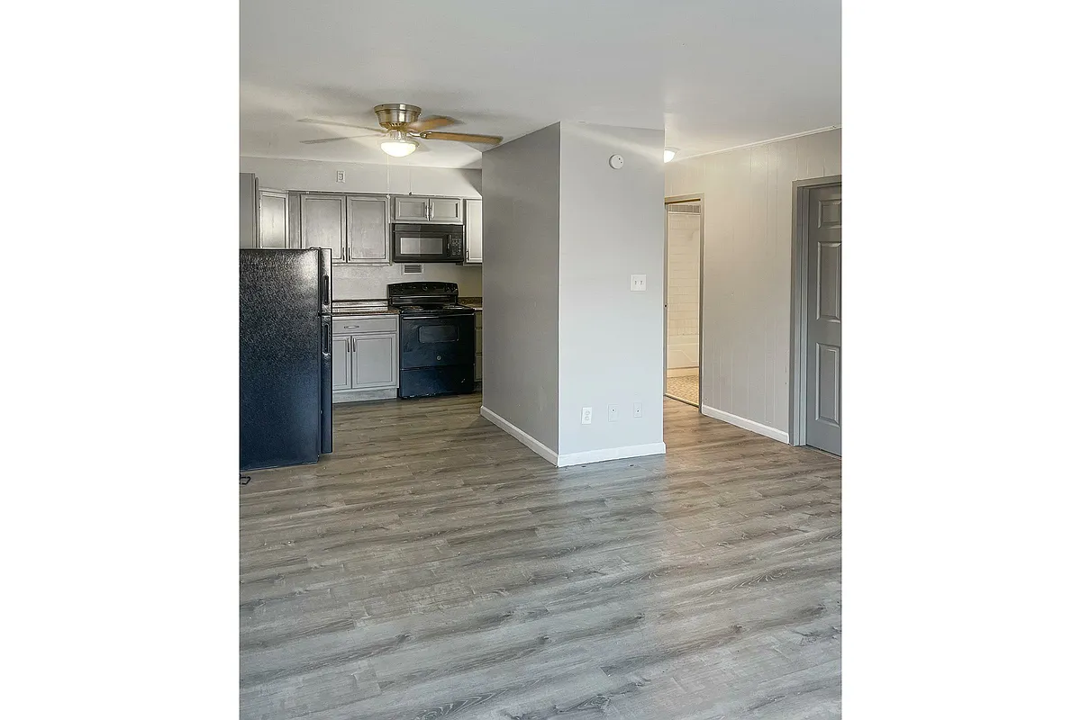 Building Photo - 3530 Miami St