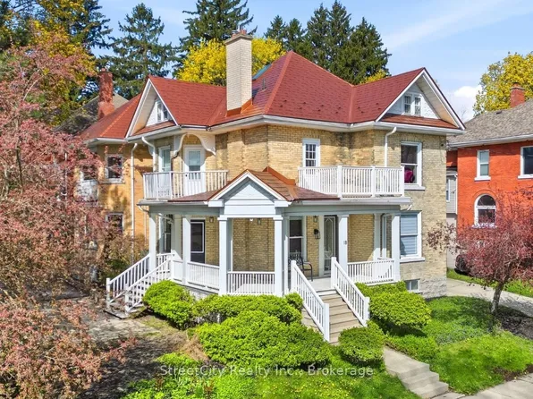 18 Waterloo St N, Stratford, ON N5A 5H5