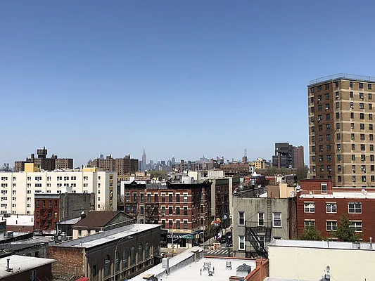 Rented by Manhattan Management LLC | media 36