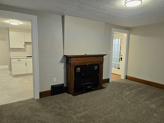 2nd image of 105 N Bon Air Ave #2