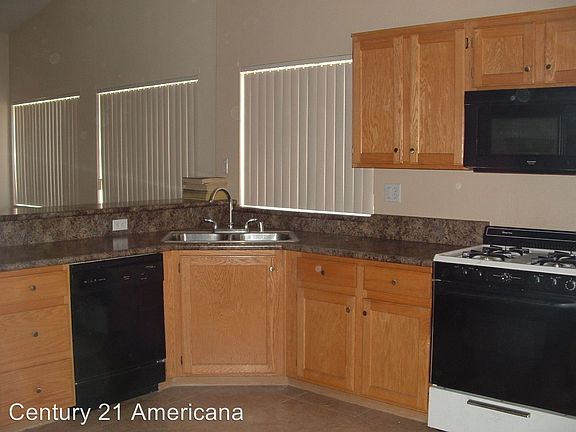 4th image of 6116 Fisher Ave