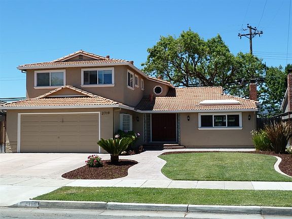 2nd image of 2719 Coit Dr