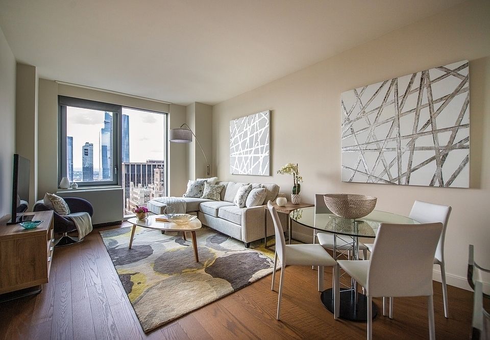 1st image of 100 W 31st St APT 34G