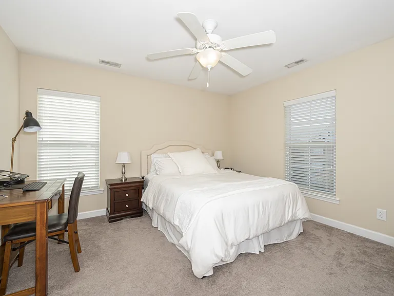 4757 Tatton Park Cir — Photo 20