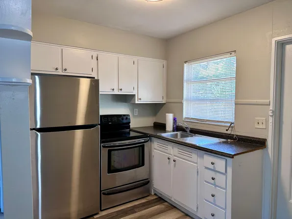 5717 21st Ave S #W, Saint Petersburg, FL 33707