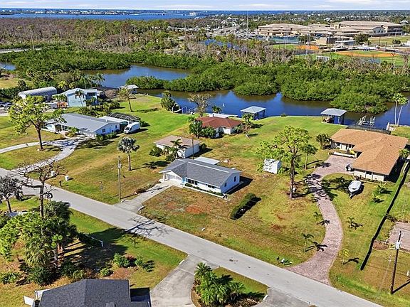 2nd image of 2050 OYSTER CREEK DRIVE