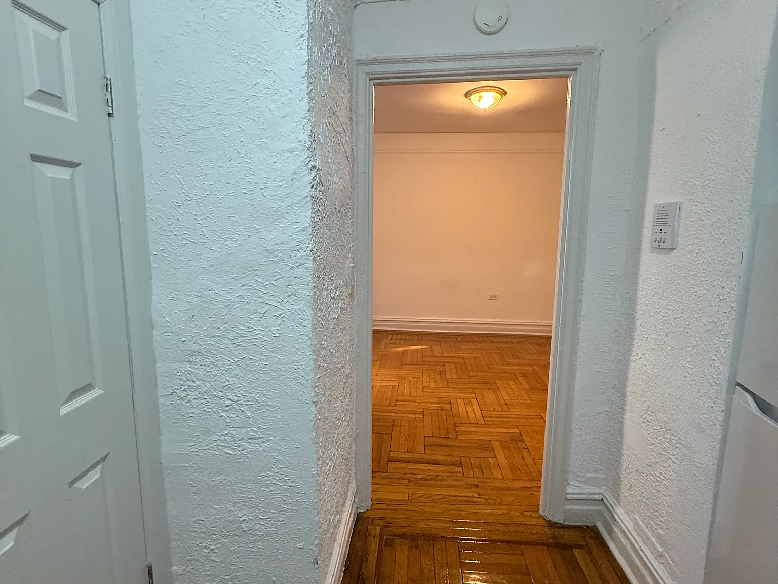 1 bed, $2,000 — Photo 3