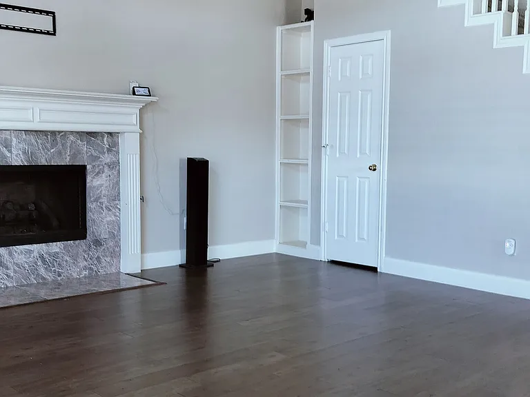 8001 Case Dr — Photo 101