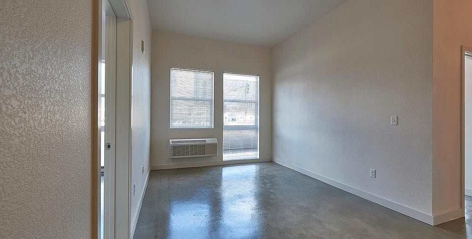 1st image of 2701 Welton St #225