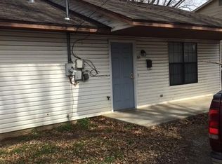 321 E 1st St, Claremore, OK 74017
