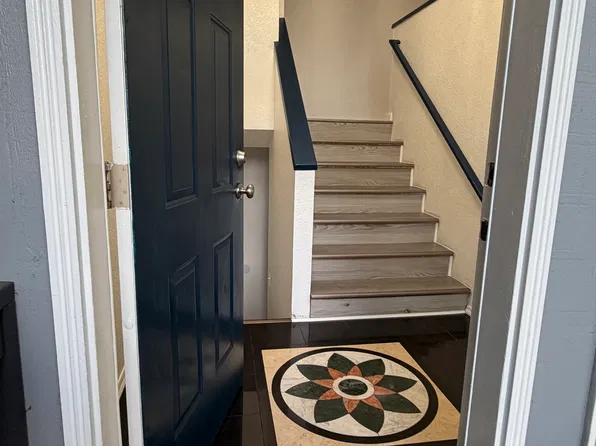 (undisclosed Address), Seattle, WA 98125