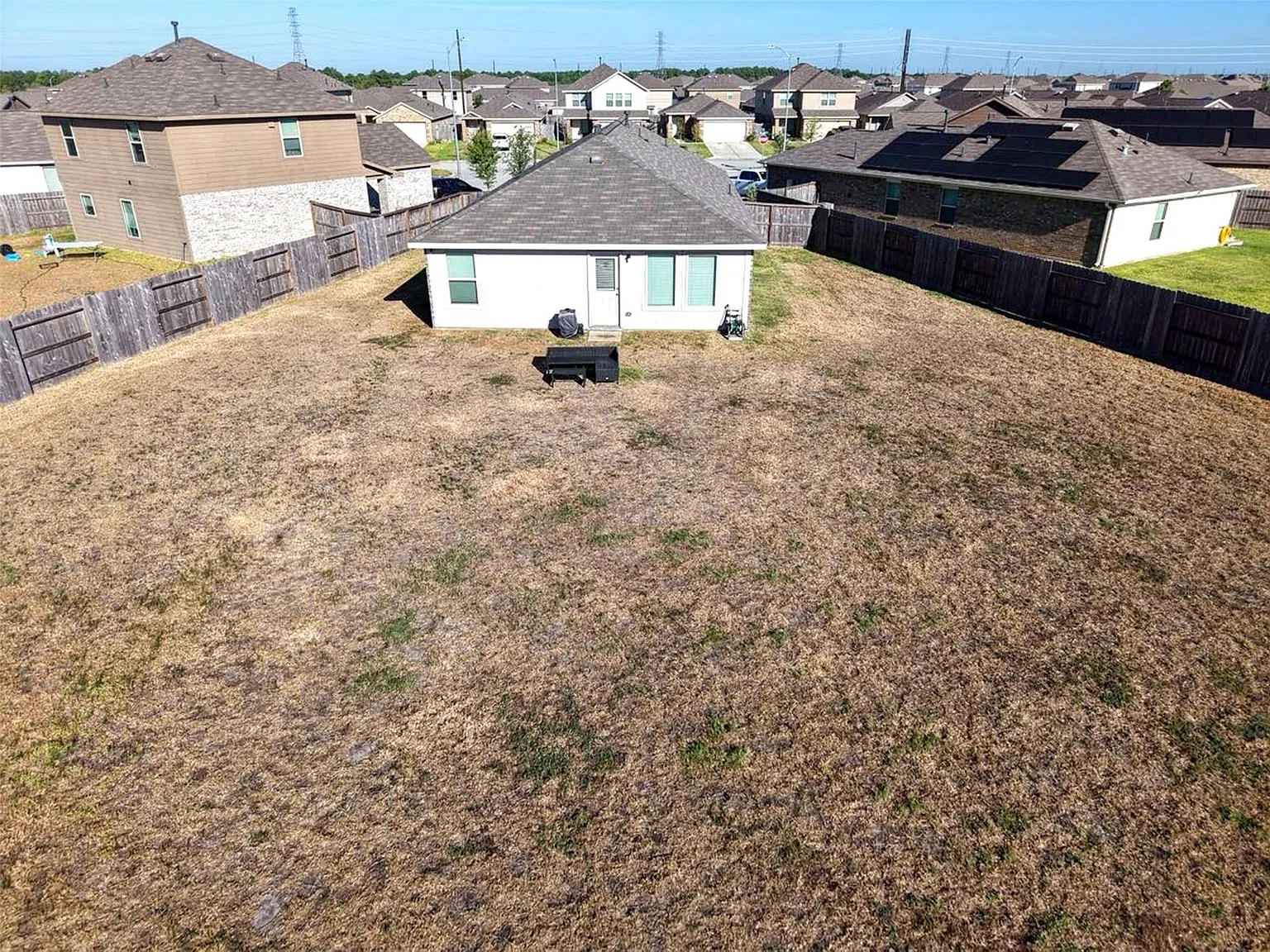 4 bed, 2.0 bath, 1720 sqft, $2,500 — Photo 4