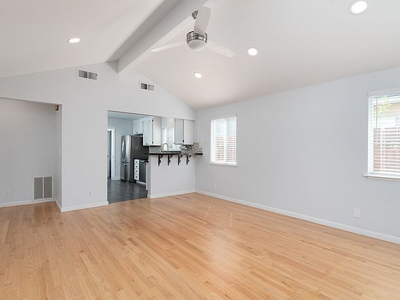 2nd image of 456 Menker Ave