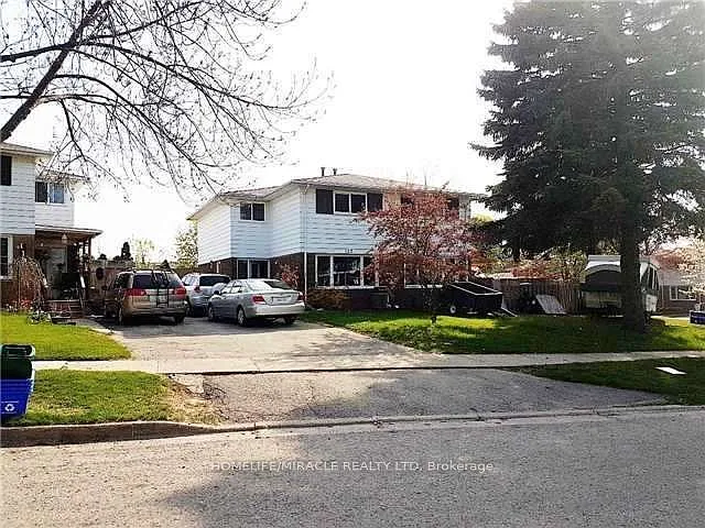 123 Mooregate Cres