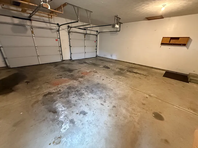 3864 Greenbriar Dr — Photo 31