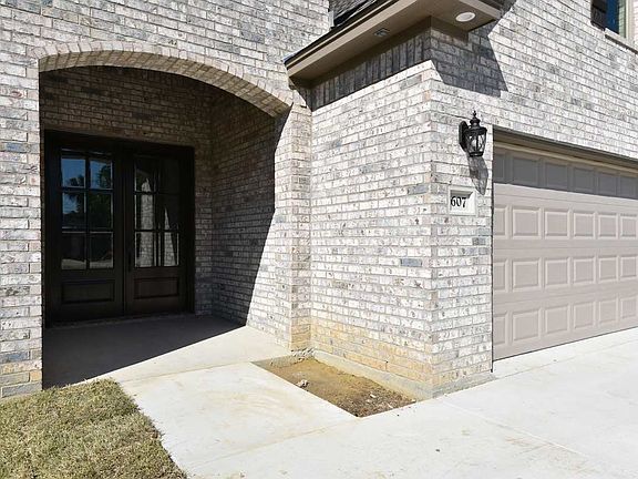 3rd image of 607 S 11th St