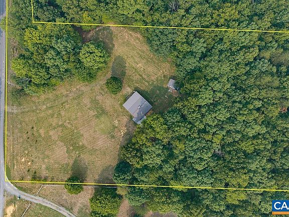 2nd image of 137 Jeffal Ln