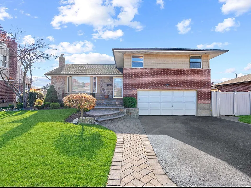29 Birchwood Park Dr