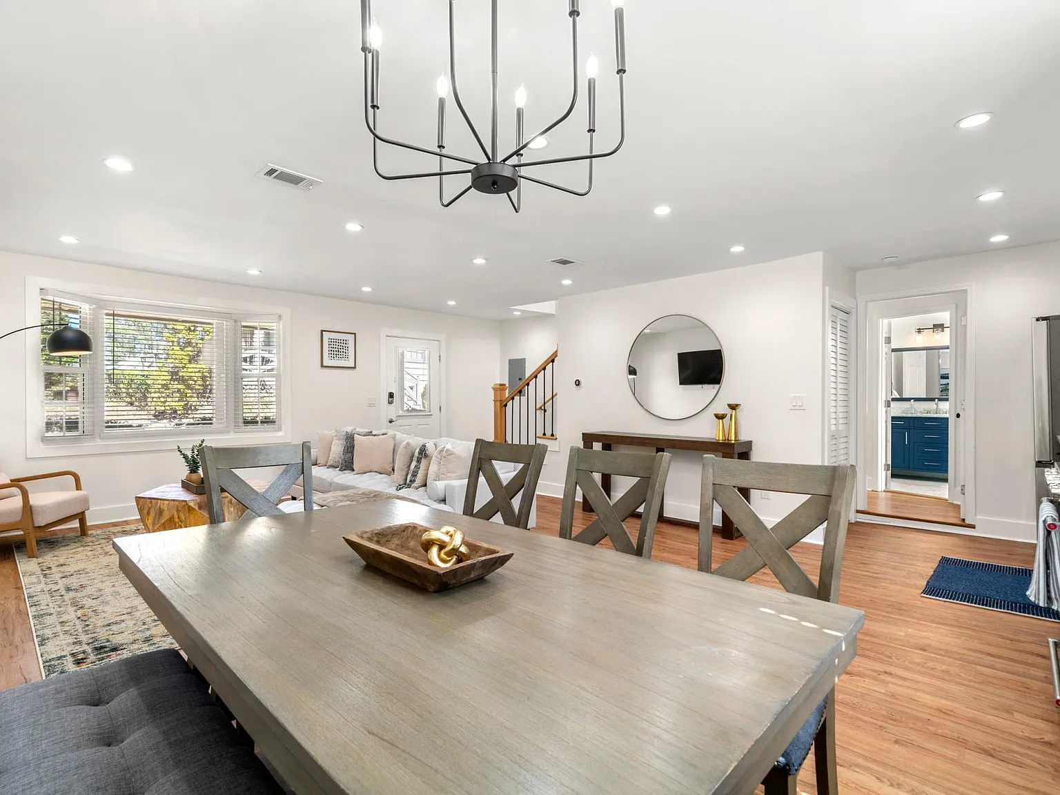 3 bed, 1200 sqft, $6,250 — Photo 4