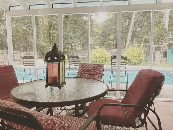 318 Summer Pl, Peachtree City, GA 30269