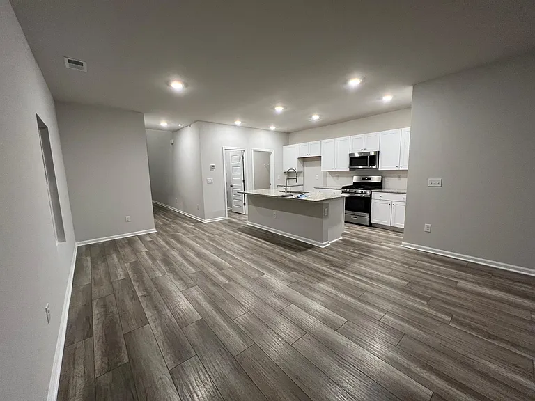 1568 Swing Bridge Way — Photo 5
