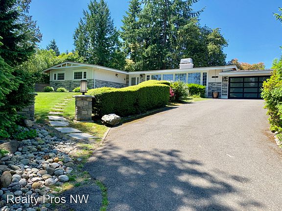4th image of 1845 76th Ave NE