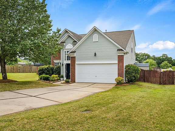 2nd image of 112 Red Holly Ridge Ct