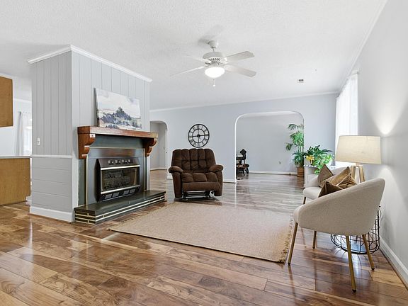 5th image of 1005 Sanoree Dr