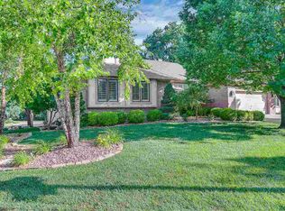 9314 E Shannon Woods Cir, Wichita, KS 67226