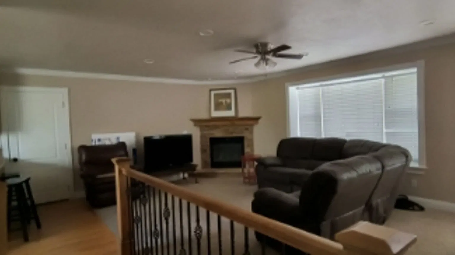 1250 South Pinewood Way - Student Housing — Photo 3