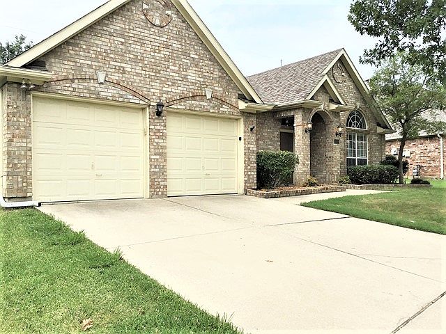 1st image of 929 Kingwood Cir