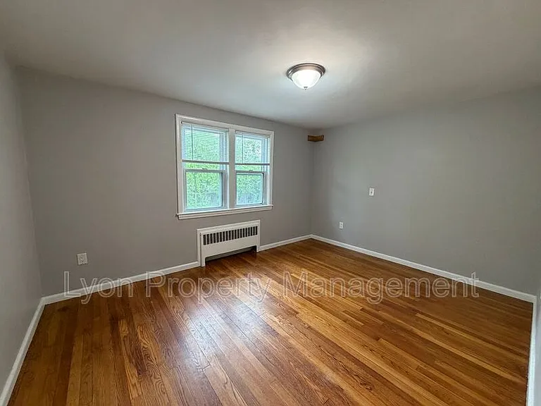 39 Alpena Ave — Photo 8