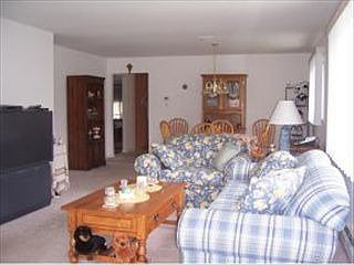 3rd image of 32 Frederiksted St