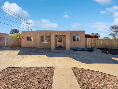 8904 Cottonwood Rd NE, Albuquerque, NM, 87111
