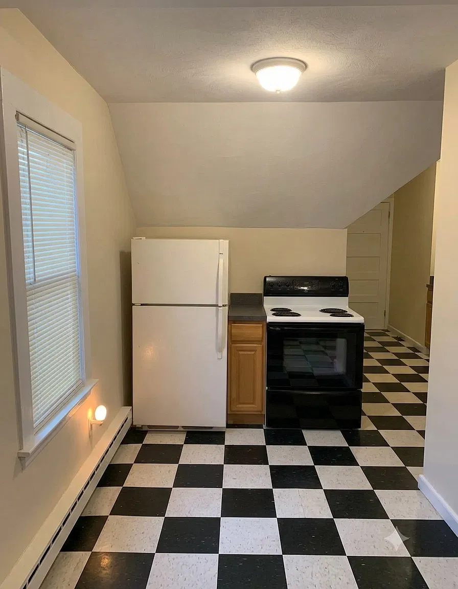 2 bed, 900 sqft, $1,895 — Photo 3