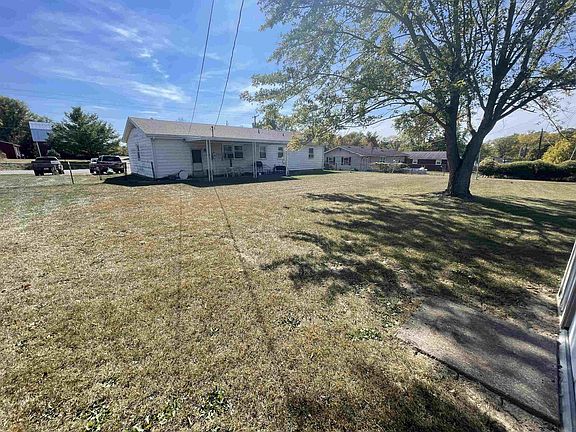 2nd image of 1415 E State Road 26