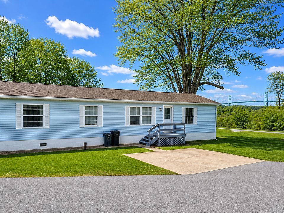 1st image of 43334 Seaway Ave