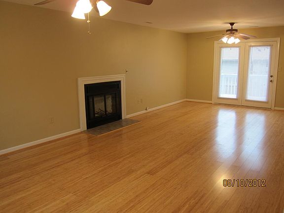 2nd image of 250 Castle Keep Ct