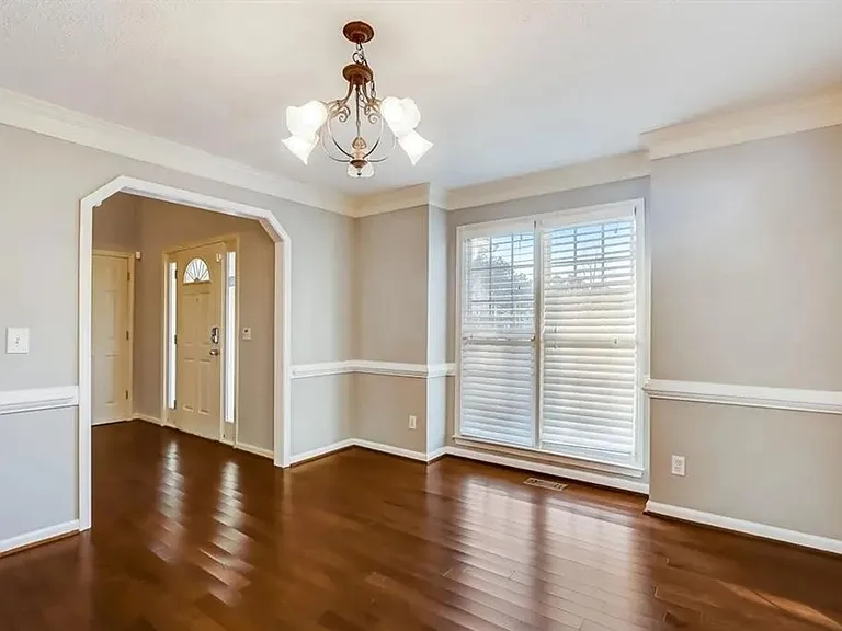 74 Flanders Ct — Photo 16