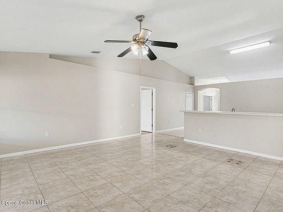 4th image of 6146 Meghan Dr