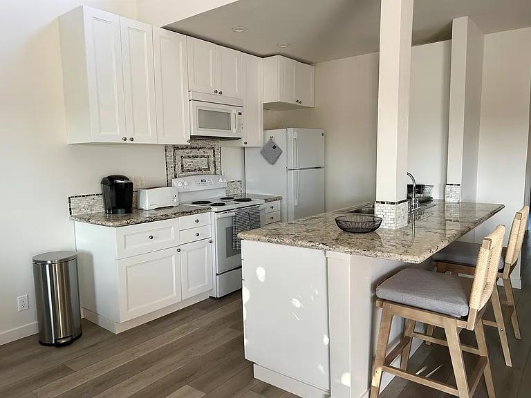 1623 Oliver Ave #C — Photo 5