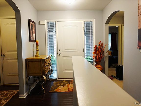 4th image of 30245 Bradmore Rd