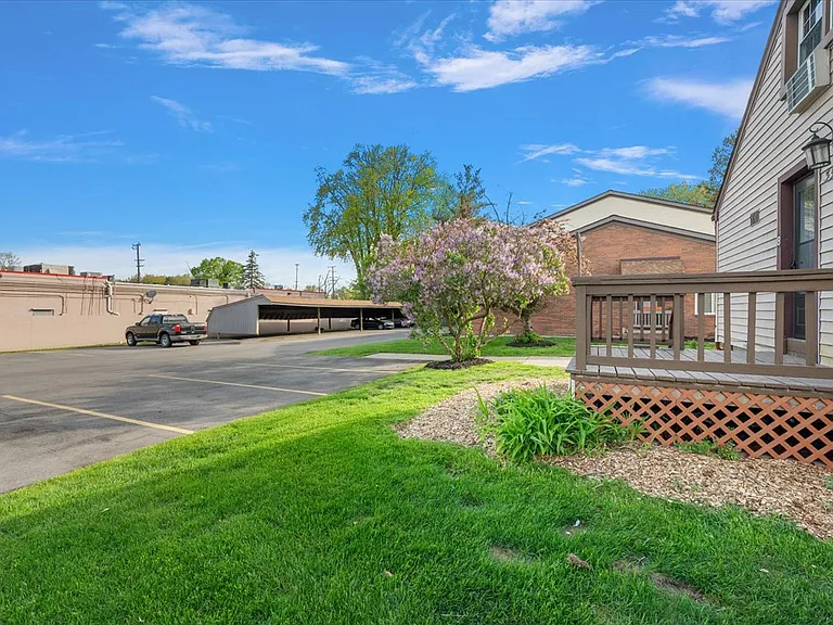 35711 Alfred St — Photo 26