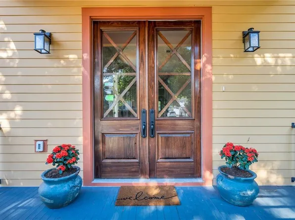 6019 Chatham Dr, New Orleans, LA 70122