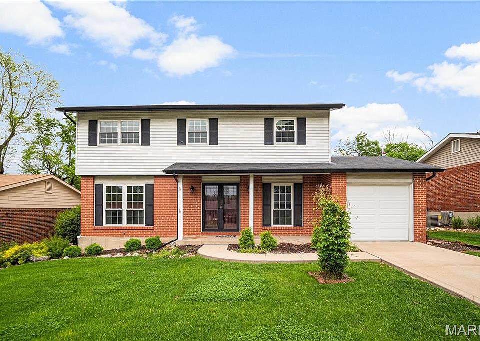 1st image of 1068 Dawn Valley Dr