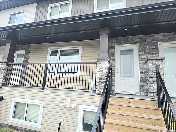 2nd image of UNIT 510-110 Akhtar BEND